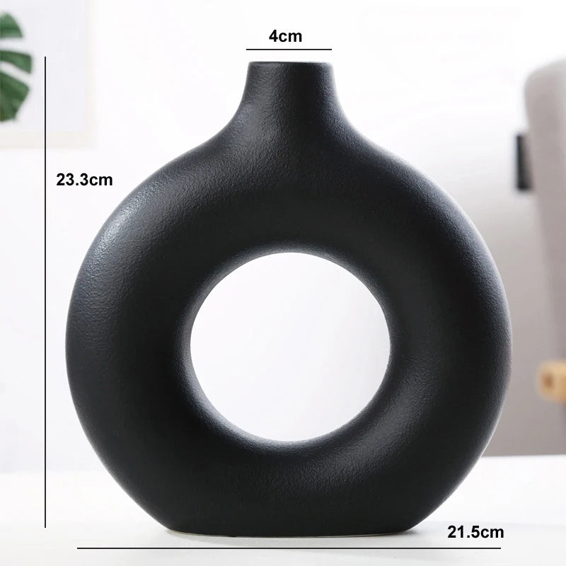 Minimalist Ceramic Vase – Simple Home Décor
