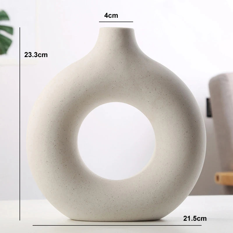 Minimalist Ceramic Vase – Simple Home Décor