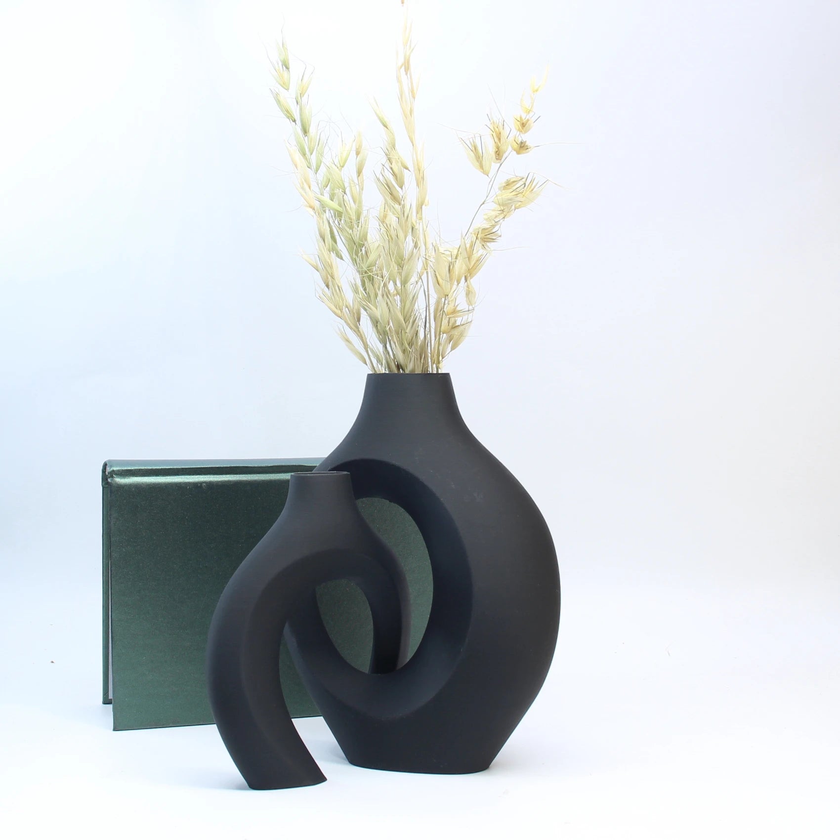 A Set of Hugging Vase