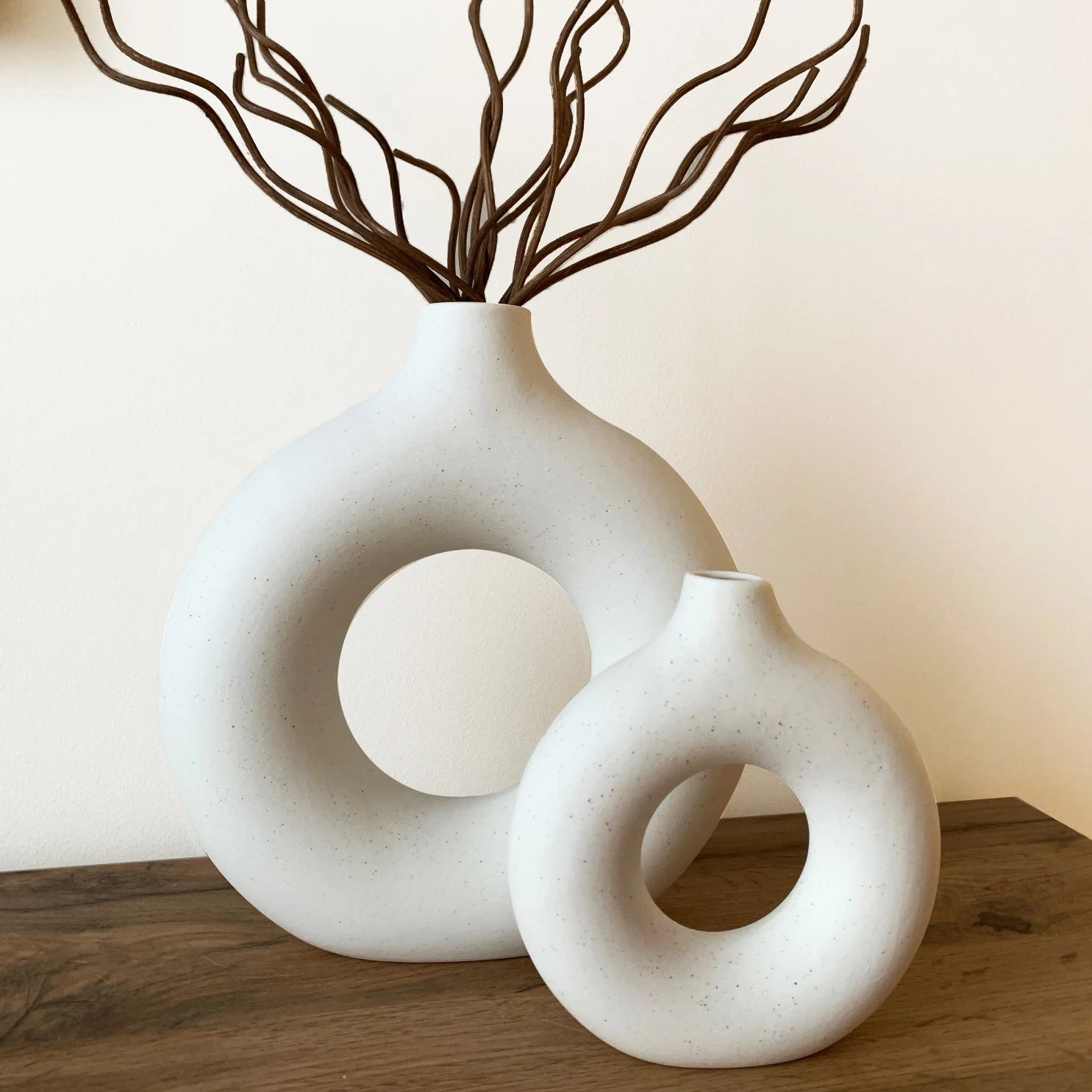 Minimalist Ceramic Vase – Simple Home Décor