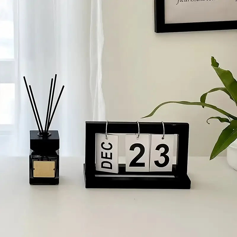 Minimalist Style Calendar